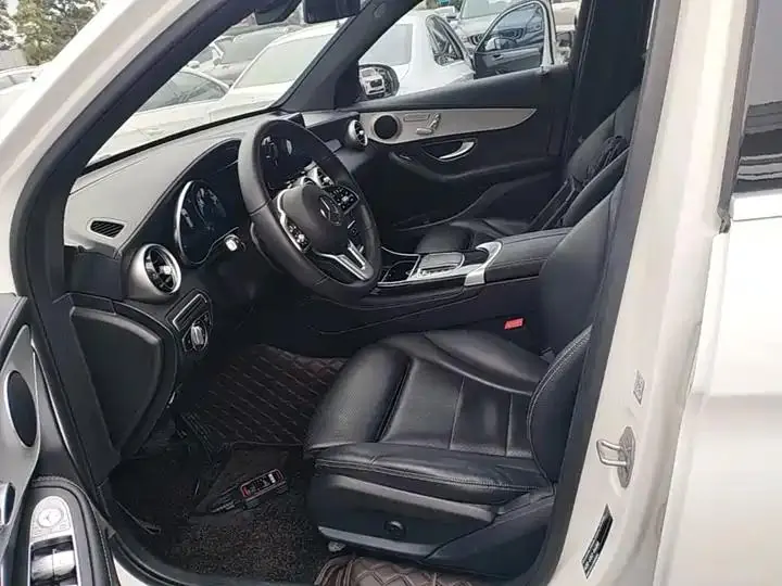 Mercedes Benz GLC 2020 Modified GLC 260 L 4MATIC Dynamic 15