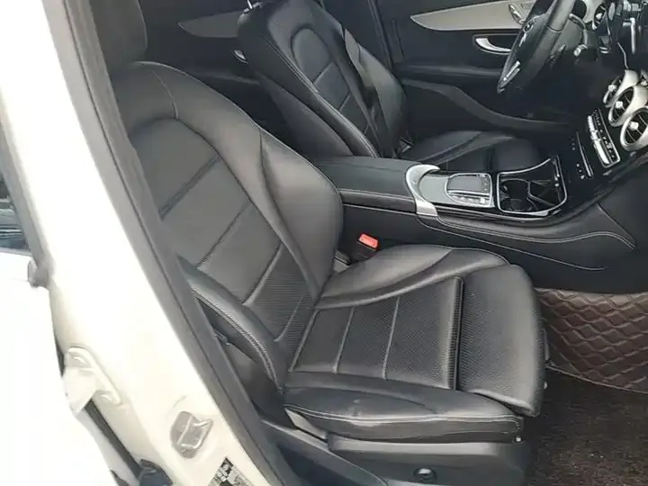 Mercedes Benz GLC 2020 Modified GLC 260 L 4MATIC Dynamic 25