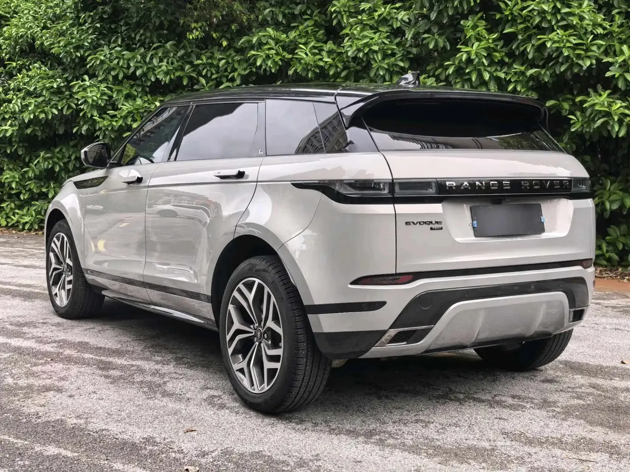 Range Rover Evoque 2020, 249 hp R-DYNAMIC S, Obsidian Black Sport Technology Edition 9