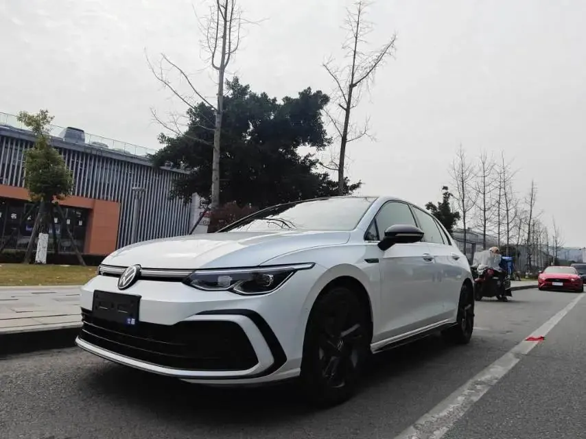 Volkswagen 2023 Golf 8 R-Line 1.4TSI 280TSI (Modified) Automatic Gear - View 1