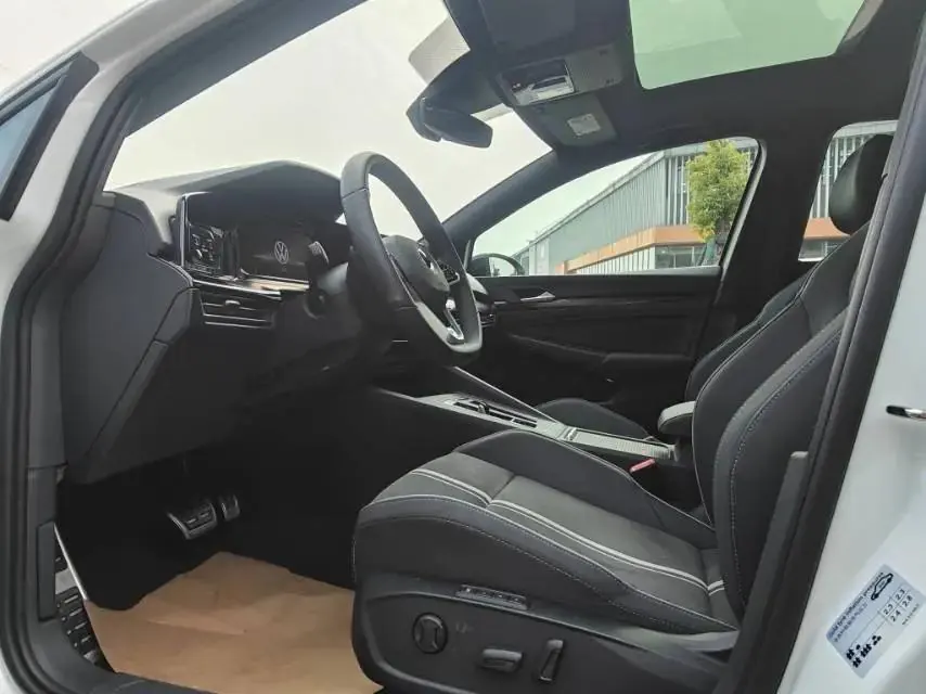 Volkswagen 2023 Golf 8 R-Line 1.4TSI 280TSI (Modified) Automatic Gear 6