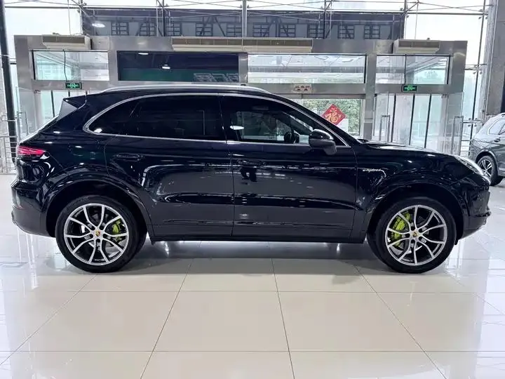 Cayenne New Energy 2022 Cayenne E-Hybrid 2.0T Platinum Edition 21