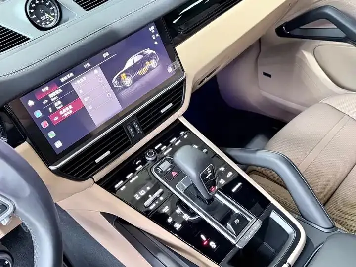 Cayenne New Energy 2022 Cayenne E-Hybrid 2.0T Platinum Edition 7
