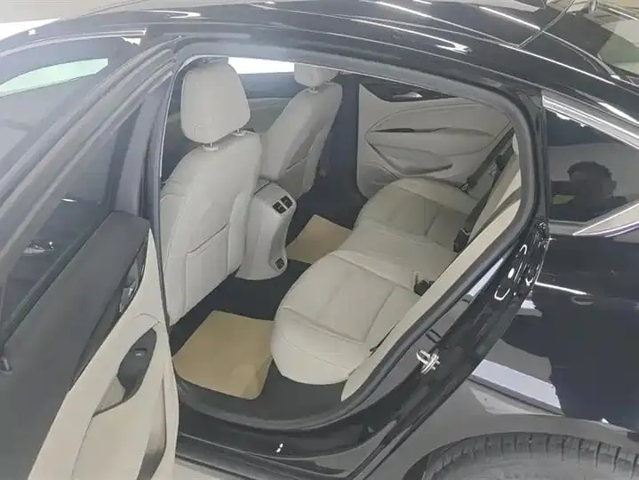 Regal 2021 552T Elite 11