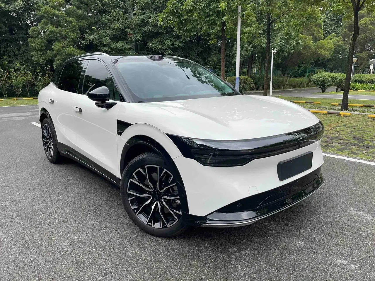 Zeekr 2025 Zeekr 7X 75kWh Rear-Wheel-Drive Intelligent Driving Edition Automatic 3