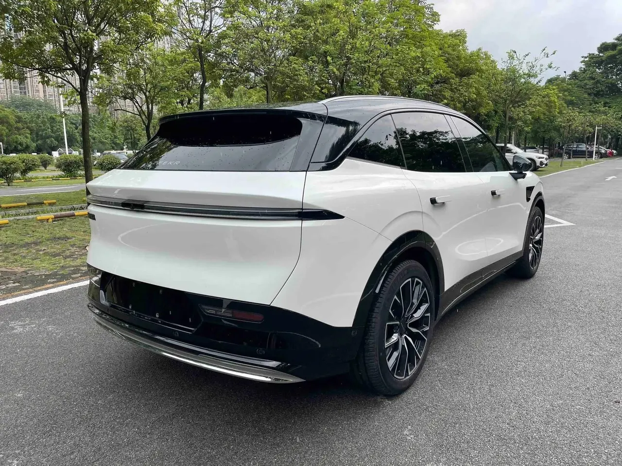 Zeekr 2025 Zeekr 7X 75kWh Rear-Wheel-Drive Intelligent Driving Edition Automatic 6