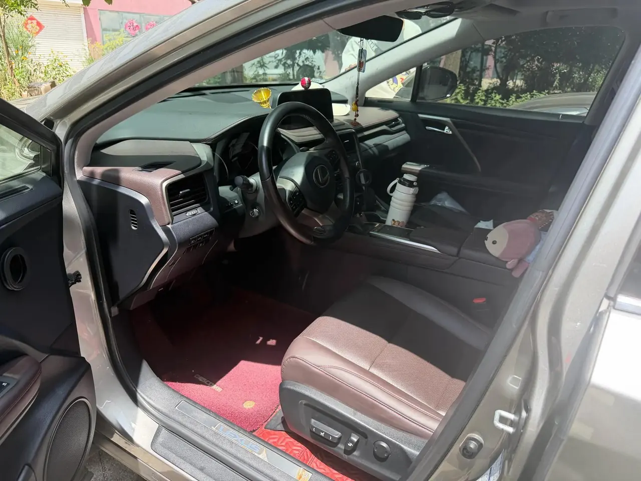 Lexus RX 2020 model modified 300 four-wheel drive elegant version 2