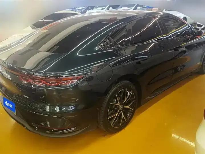 Han 2022 EV 610KM Four-wheel Drive Qianshan Cui Limited Edition 3