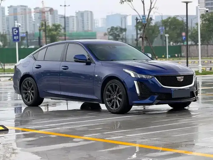 Cadillac CT5 2023 28T Honorable Model 3