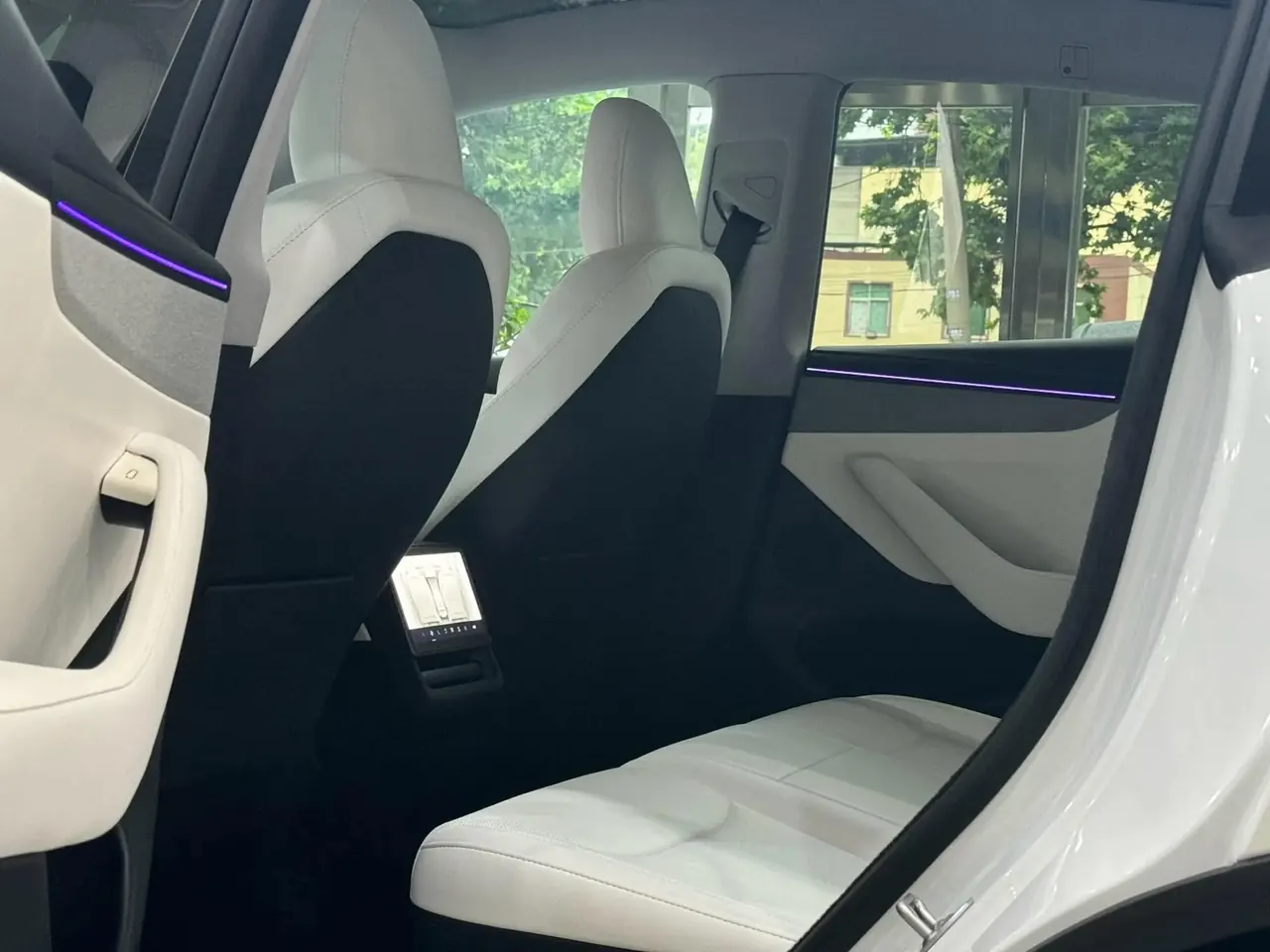Tesla 2026 Model Y long endurance rear wheel drive version automatic transmission 4
