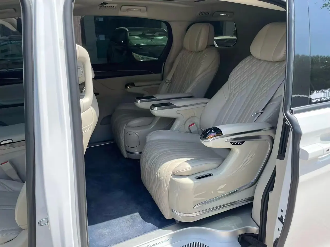 Buick GL8 2022 ES Land Noble 653T Comfort Model 7