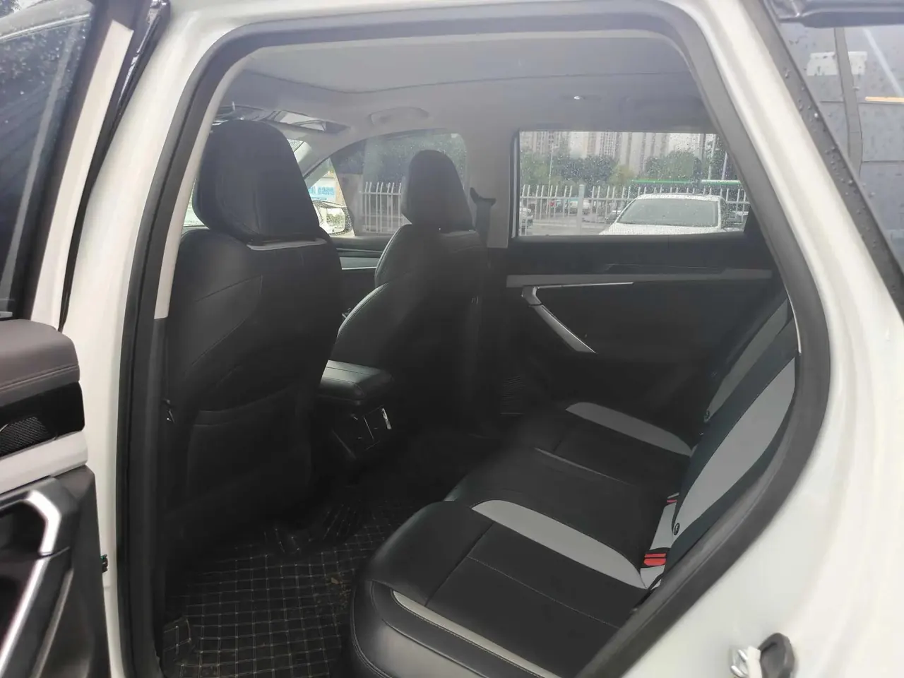 Bo Yue L 2024 1.5TD DCT Longteng Edition 5