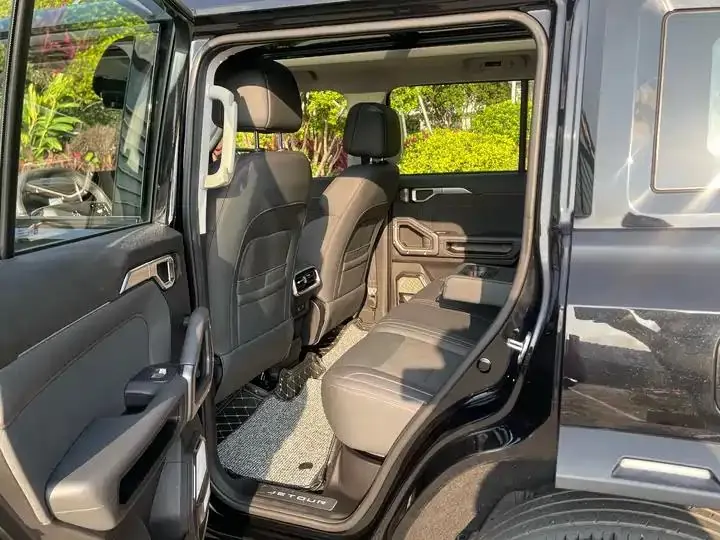 Jetour Traveler 2023 2.0T Four-Wheel-Drive Pro Edition 11