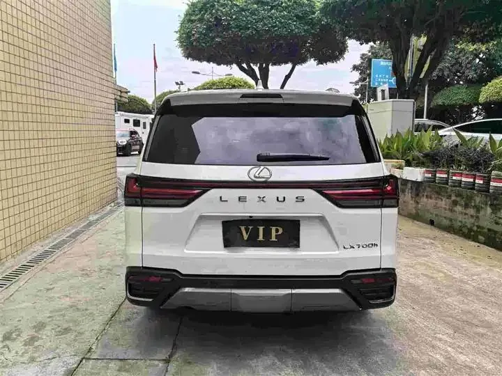 Lexus LX 2025 700h Boundary Edition 5