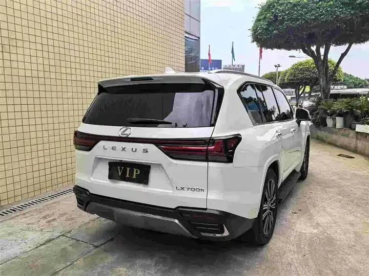 Lexus LX 2025 700h Boundary Edition 7