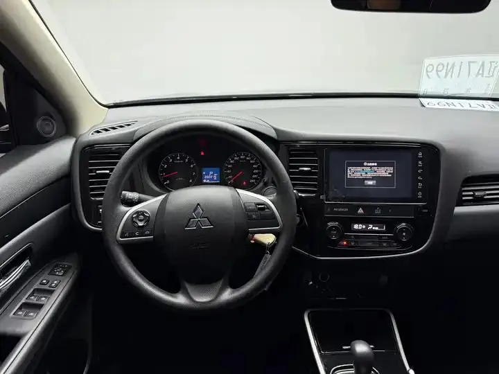 Outlander 2021 2.0L Two-Drive Smooth Edition 5 20