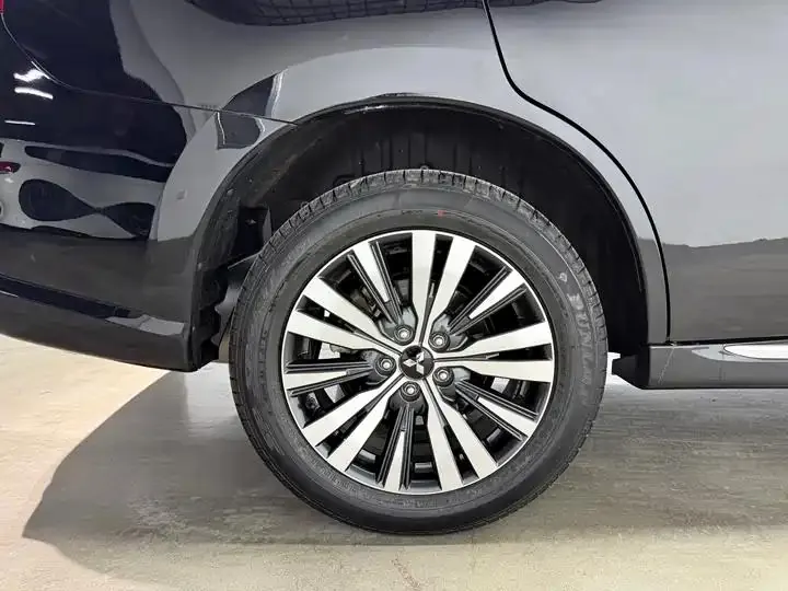 Outlander 2021 2.0L Two-Drive Smooth Edition 5 29