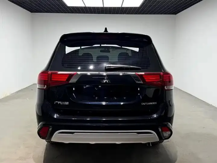Outlander 2021 2.0L Two-Drive Smooth Edition 5 37