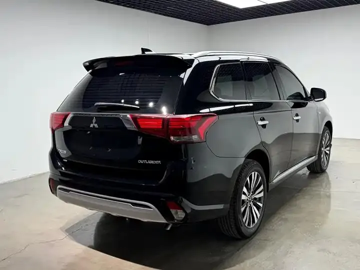 Outlander 2021 2.0L Two-Drive Smooth Edition 5 38