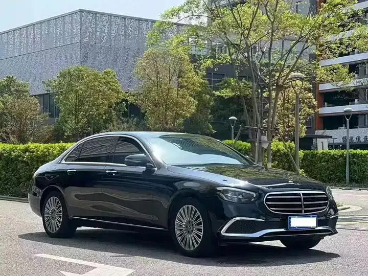 Mercedes Benz E-Class 2023 E 300 L Fashion 3