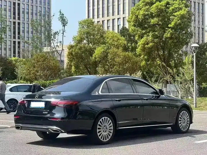Mercedes Benz E-Class 2023 E 300 L Fashion 7