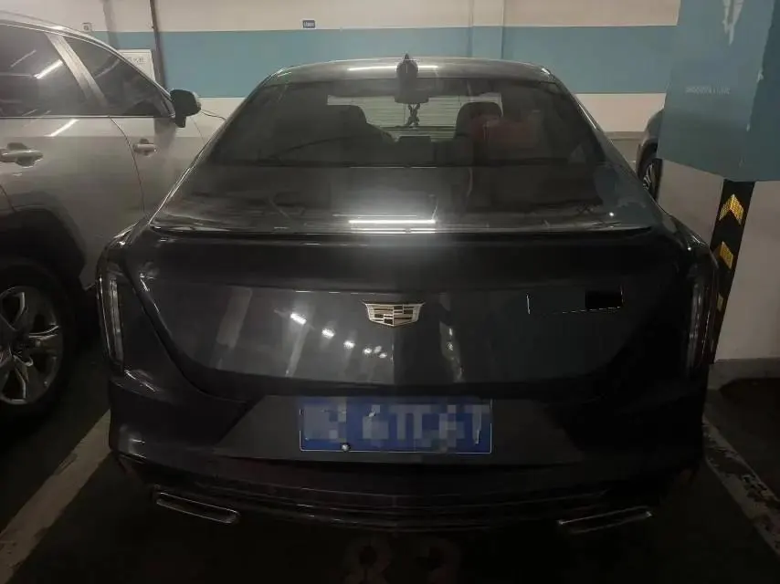 Cadillac CT4 2021 28T fashion model 4