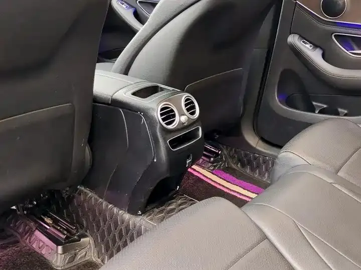 Mercedes Benz GLC 2020 GLC 260 L 4MATIC Luxury 9