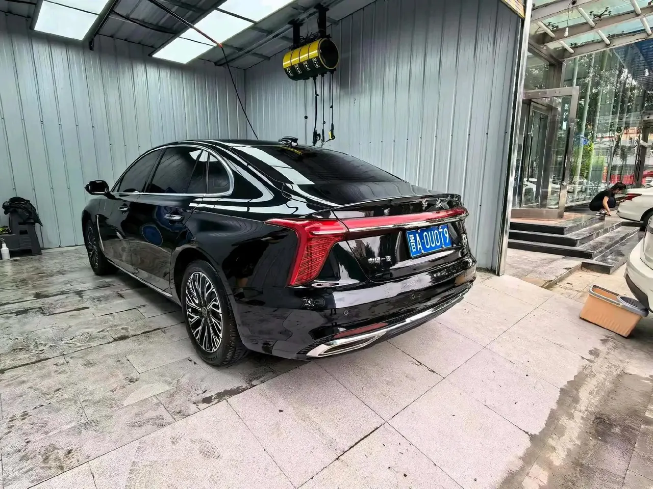 HongQi 2025 H5 2.0T Flag Enjoy 500000 Commemorative Automatic Gear 7