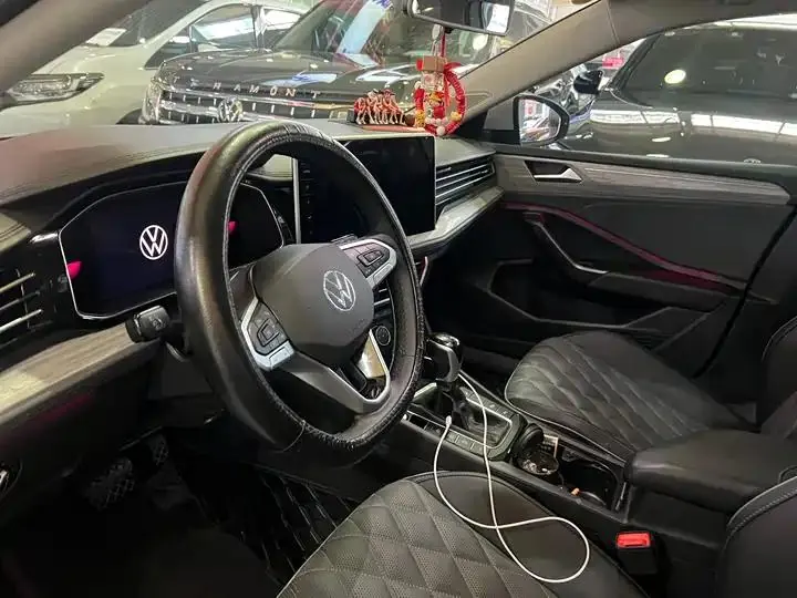 Sagittarius 2023 300TSI DSG Exceed Edition 8
