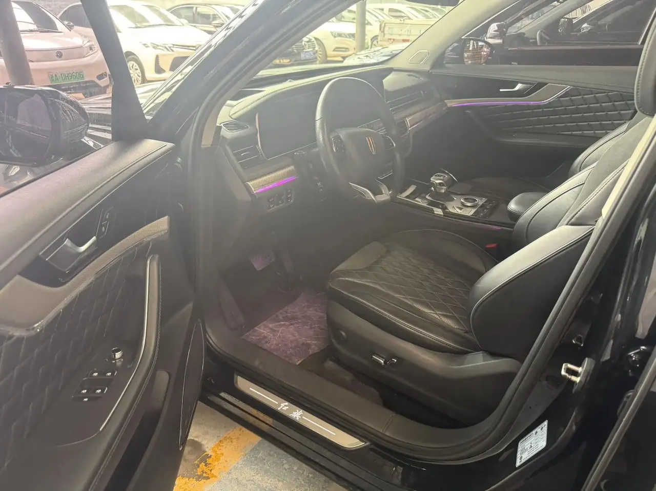 HongQi HS5 2022 2.0T Smart Flag Enjoy Four-wheel Drive Edition 3