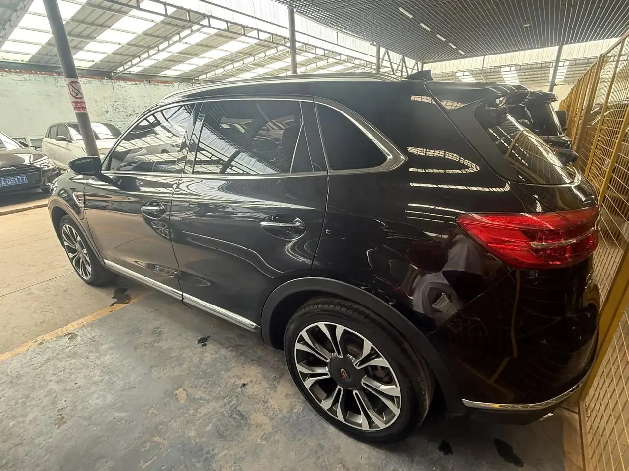 HongQi HS5 2022 2.0T Smart Flag Enjoy Four-wheel Drive Edition 6