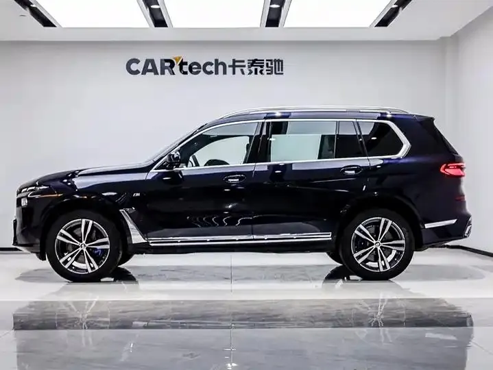 BMW X7 2023 xDrive40i Luxury M Sport Package 14