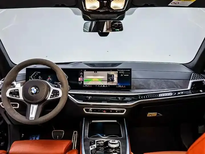 BMW X7 2023 xDrive40i Luxury M Sport Package 20