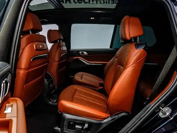 BMW X7 2023 xDrive40i Luxury M Sport Package 3