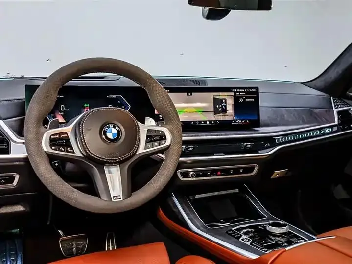 BMW X7 2023 xDrive40i Luxury M Sport Package 7