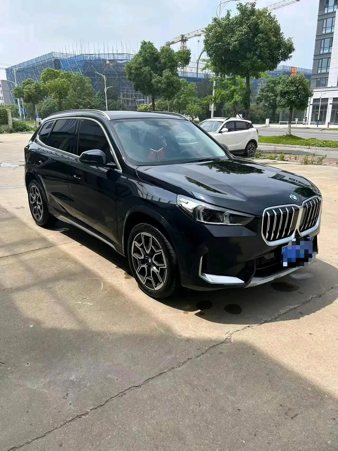 BMW 2026 X1 xDrive25Li 2.0T X design set automatic gear 3