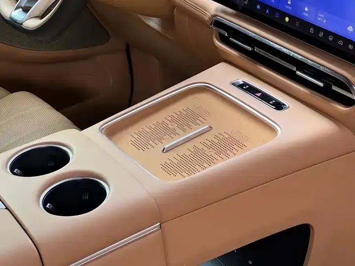 Voyah Dreamer 2025 PHEV Four-wheel Drive Flagship Kunpeng Edition 16