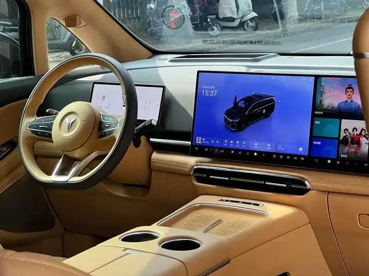 Voyah Dreamer 2025 PHEV Four-wheel Drive Flagship Kunpeng Edition 24
