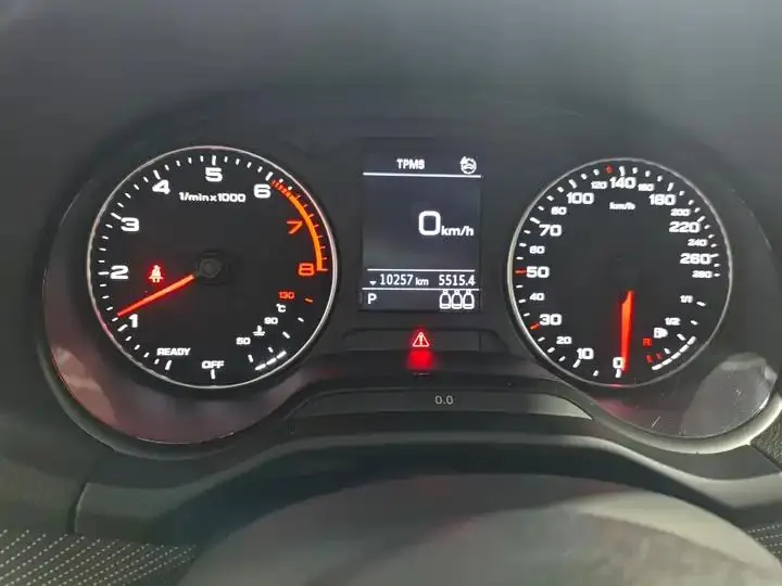 Audi Q2L 2023 35TFSI enterprising dynamic 2