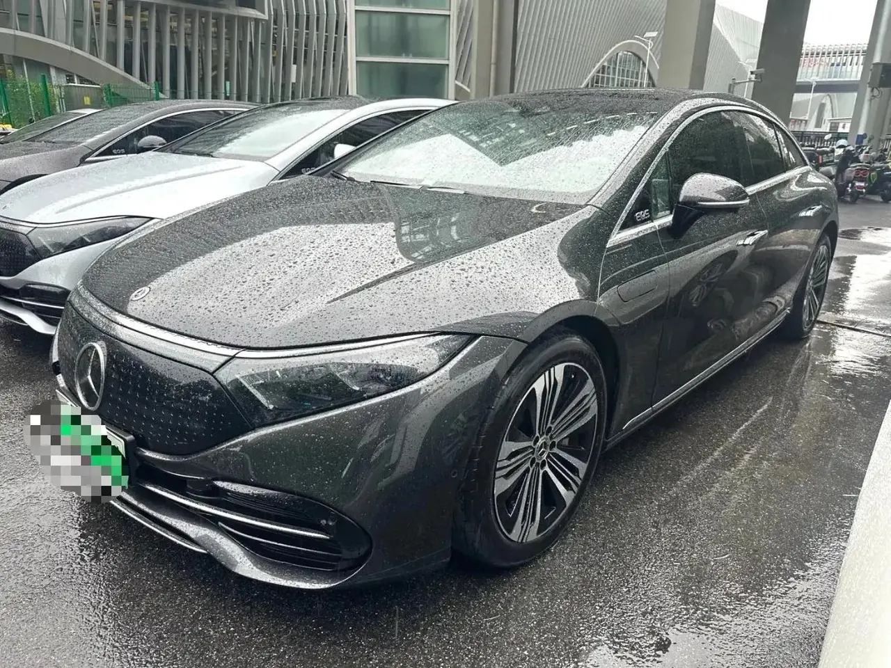 Открыть галерею: Mercedes Benz EQS 2022 450 Pioneer Edition