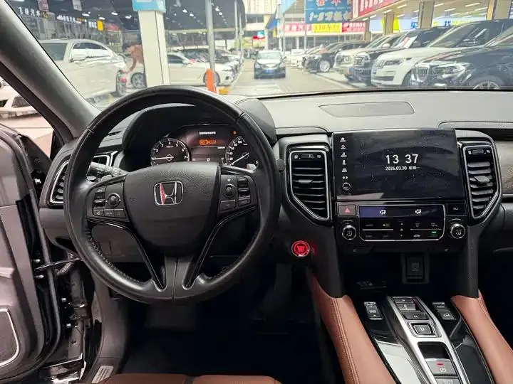 Honda UR-V 2023 370TURBO Two-Drive Elegant Edition 13
