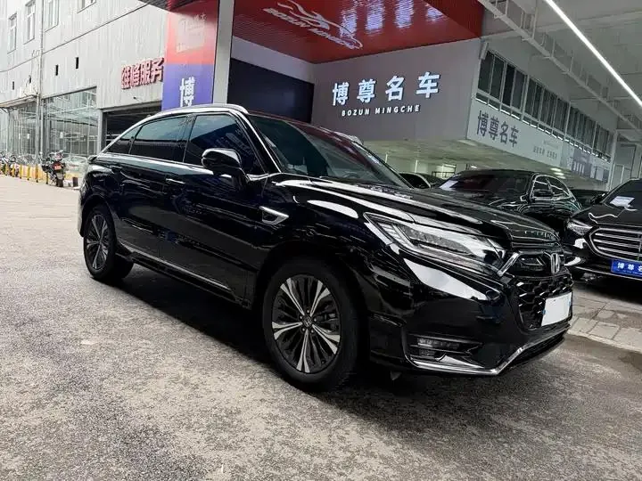 Honda UR-V 2023 370TURBO Two-Drive Elegant Edition 3