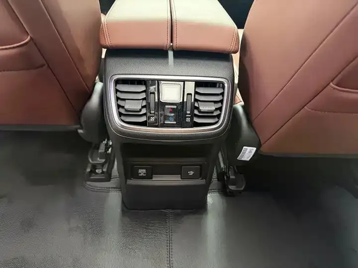 Honda UR-V 2023 370TURBO Two-Drive Elegant Edition 9