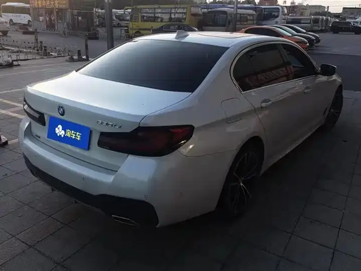 BMW 5 Series 2021 Modified 530Li xDrive M Sports Suit 3