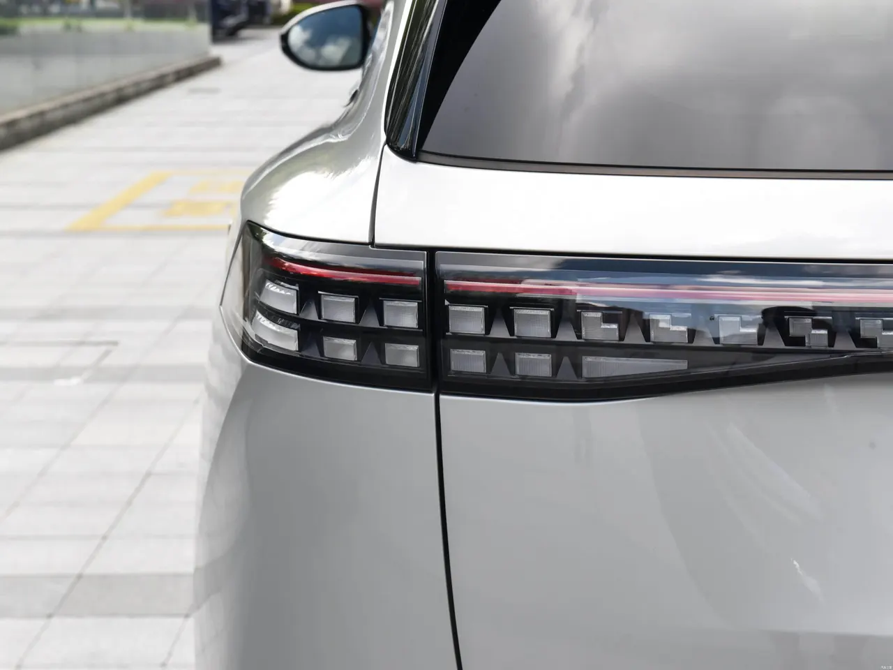 Eπ 008 2026 Five-seat Pure Electric Super Edition 8