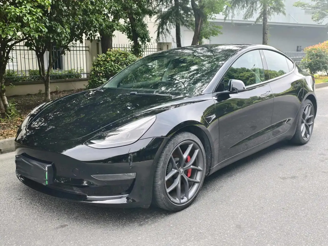 Model 3 2021 Performance high-performance all-wheel drive - View 1