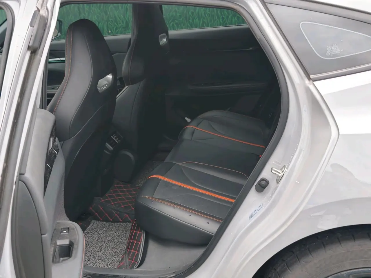 ChangAn 2024 UNI-V 1.5T Prestige Automatic 5