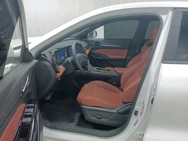 ChangAn 2026 X5 PLUS 1.5T Excellent PRO Automatic Gear 9