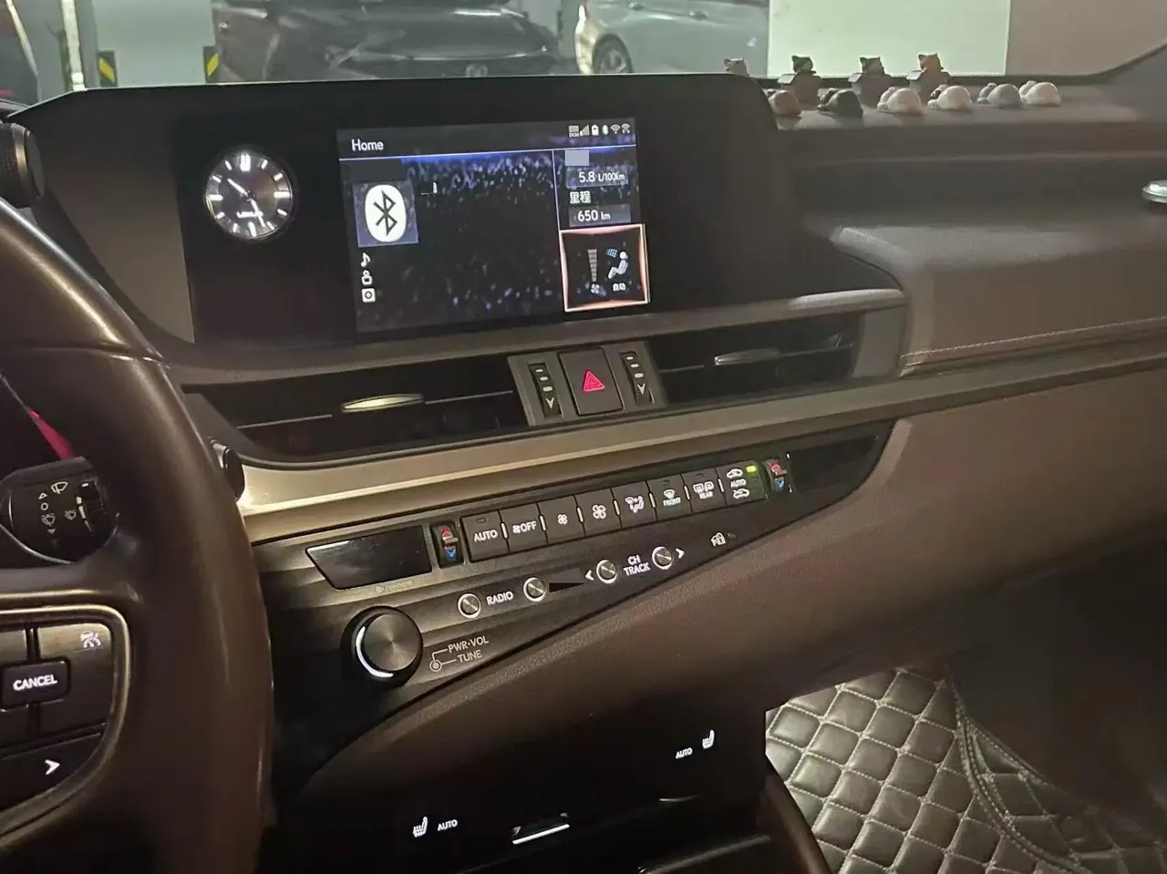 Lexus ES 2020 200 Excellence Edition 6