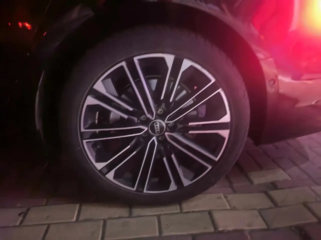 Audi 2024 A6L 2.0TFSI 45TFSI Prestige Elegant Edition, Automatic 3